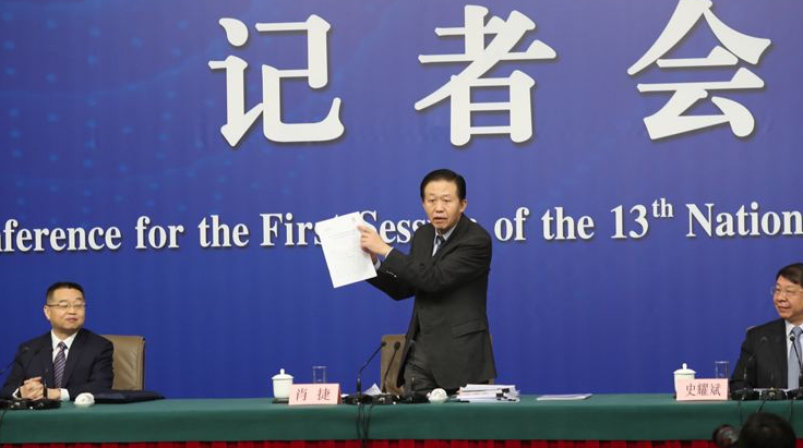 爆料：朴龙河自杀原因渐明朗 好友称其生前遇到很多麻烦——
